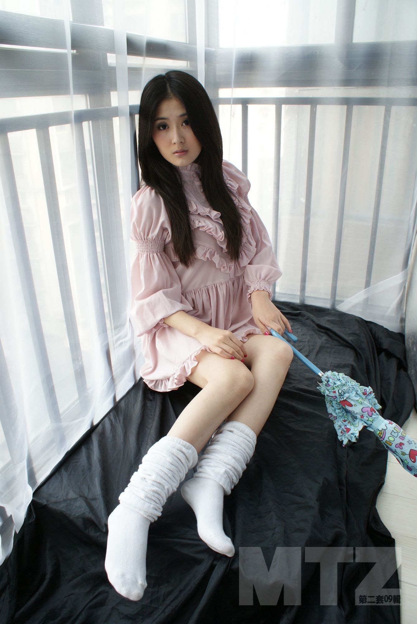 美腿志 不用擦粉的女生